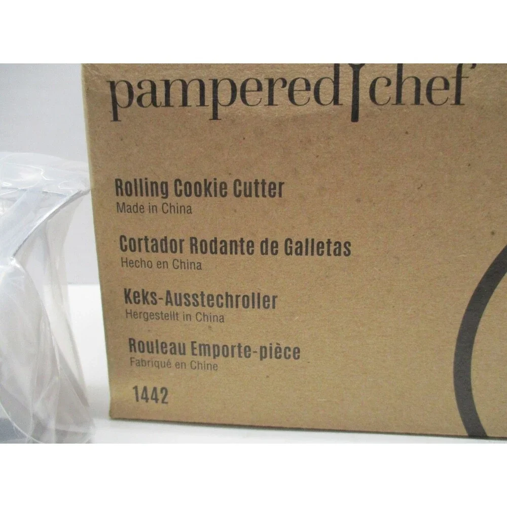 Pampered Chef Rolling Cookie Cutter 1442 Brand New